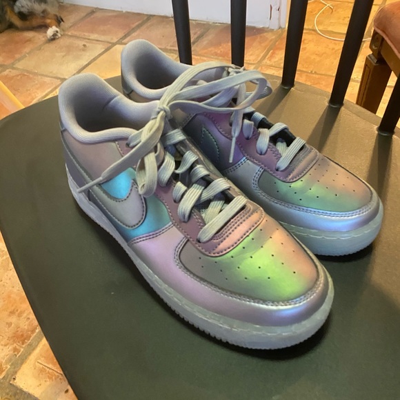 nike shoes holographic